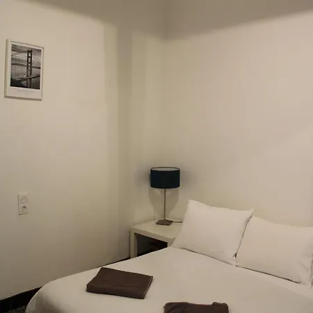 Appartement Superbe Avec Parking Sur Place Nîmes