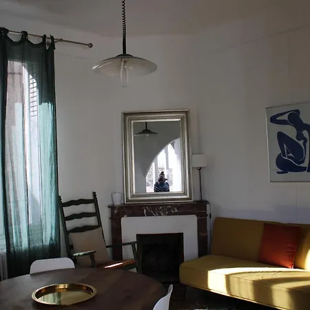 Superbe Avec Parking Sur Place Apartamento Nîmes